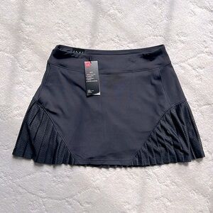 NWT Under Armour Black Skort, Size Medium HeatGear, w/Back Pocket